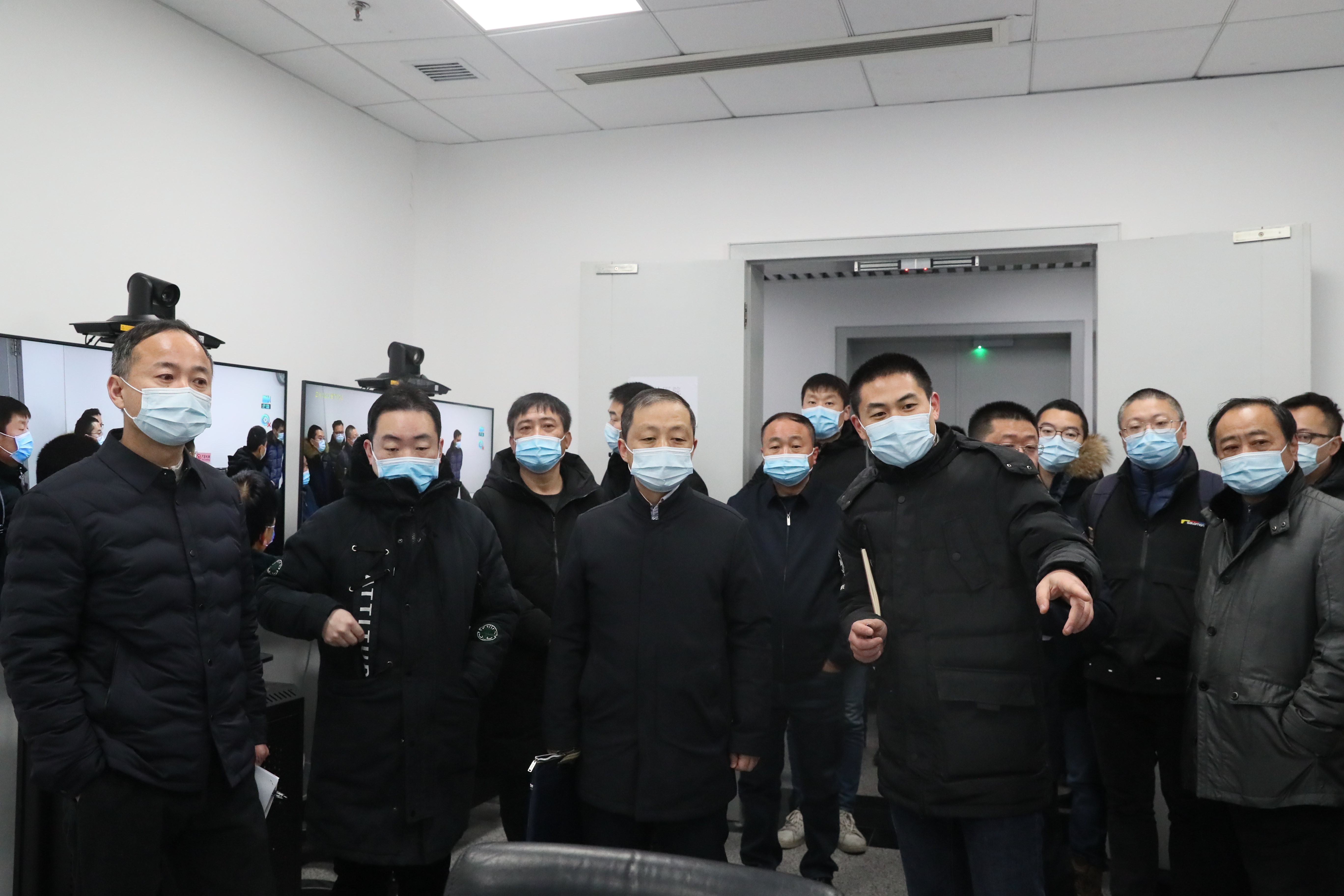 市纪委监委派驻市城建局纪检监察组调研九游体育平战结合改造项目(图5) 市纪委监委派驻市城建局纪检监察组调研九游体育平战结合改造项目(图5)