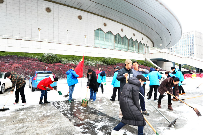 一场雪,九游体育美得不要不要的 但最美的风景还是他们(图8) 一场雪,九游体育美得不要不要的 但最美的风景还是他们(图8)