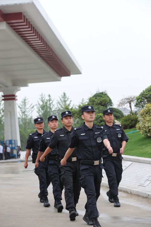 罗永纲来九游体育调研要求 坚决打赢军运会安保这场硬仗(图4) 罗永纲来九游体育调研要求 坚决打赢军运会安保这场硬仗(图4)