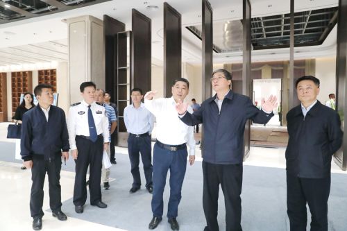 罗永纲来九游体育调研要求 坚决打赢军运会安保这场硬仗(图1) 罗永纲来九游体育调研要求 坚决打赢军运会安保这场硬仗(图1)