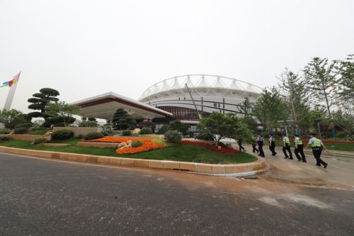罗永纲来九游体育调研要求 坚决打赢军运会安保这场硬仗(图8) 罗永纲来九游体育调研要求 坚决打赢军运会安保这场硬仗(图8)