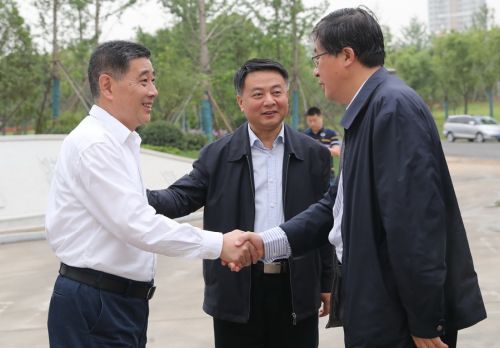 罗永纲来九游体育调研要求 坚决打赢军运会安保这场硬仗(图7) 罗永纲来九游体育调研要求 坚决打赢军运会安保这场硬仗(图7)