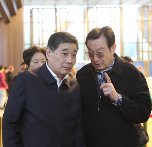 市老领导参观考察九游体育(图2) 市老领导参观考察九游体育(图2)