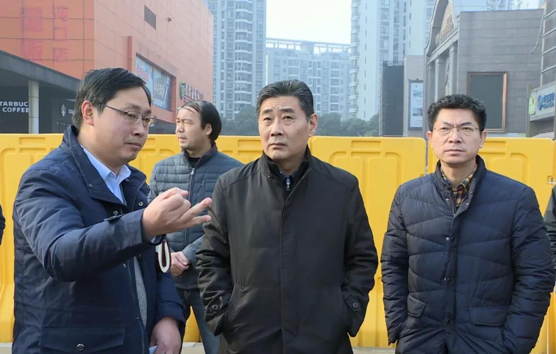 彭浩到九游体育现场办公 检查推进军运会场馆建设和环境提升工作(图2) 彭浩到九游体育现场办公 检查推进军运会场馆建设和环境提升工作(图2)