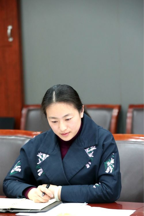 冯爱明参加指导公司领导班子民主生活会(图7) 冯爱明参加指导公司领导班子民主生活会(图7)