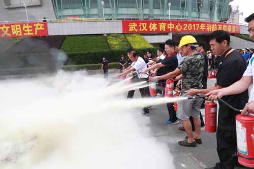 “四张成绩单”交出高分答卷<br/>九游体育获评全区绩效管理综合考评立功单位(图4) “四张成绩单”交出高分答卷<br/>九游体育获评全区绩效管理综合考评立功单位(图4)