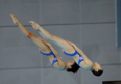 跳水世界杯第四日 谢思埸男子3米板夺金 张家齐掌敏洁获女子双人十米跳台冠军(图6) 跳水世界杯第四日 谢思埸男子3米板夺金 张家齐掌敏洁获女子双人十米跳台冠军(图6)