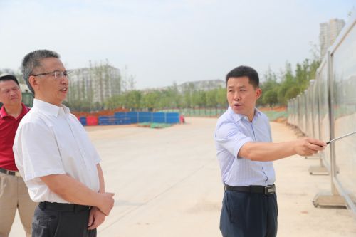 彭绪宁来九游体育调研军运会建设(图2) 彭绪宁来九游体育调研军运会建设(图2)