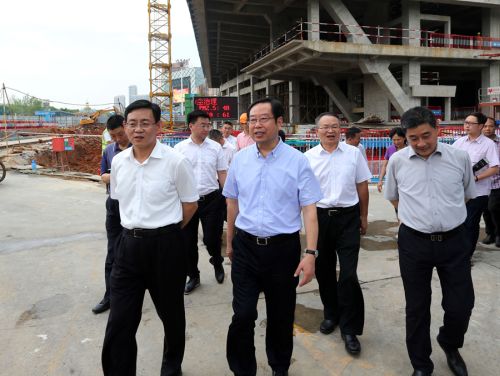 市人大考察军运会筹备工作(图8) 市人大考察军运会筹备工作(图8)