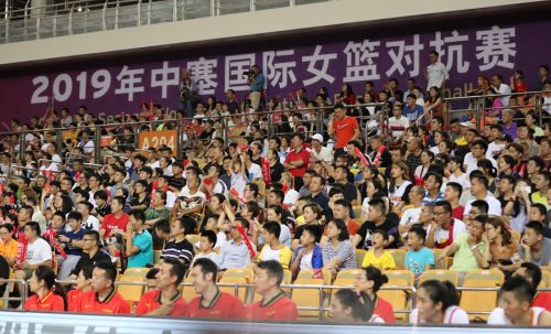 国际女篮对抗赛 中国队在九游体育战胜塞内加尔队(图6) 国际女篮对抗赛 中国队在九游体育战胜塞内加尔队(图6)