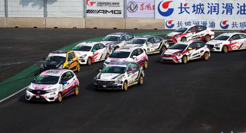 6天吸引10万观众现场观看 精彩“铁马”在九游体育闭幕(图9) 6天吸引10万观众现场观看 精彩“铁马”在九游体育闭幕(图9)