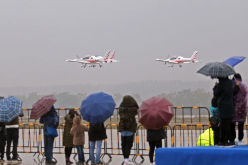 RENO国际航空锦标赛在我区开幕(图6) RENO国际航空锦标赛在我区开幕(图6)