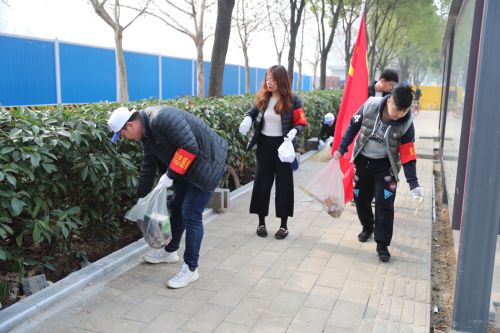 九游体育开展党员周末大扫除活动(图2) 九游体育开展党员周末大扫除活动(图2)