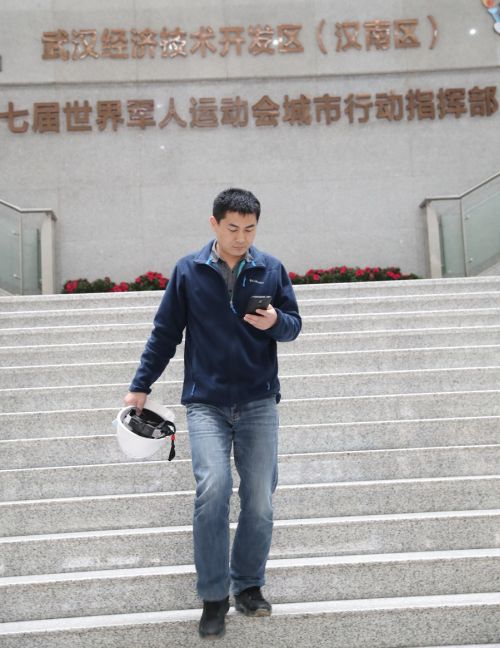 传工匠精神 做匠心青年 创优质工程 ——九游体育军运会场馆建设者陈海礁侧记(图2) 传工匠精神 做匠心青年 创优质工程 ——九游体育军运会场馆建设者陈海礁侧记(图2)