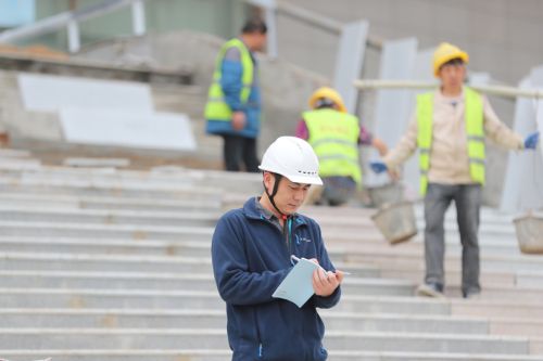 传工匠精神 做匠心青年 创优质工程 ——九游体育军运会场馆建设者陈海礁侧记(图3) 传工匠精神 做匠心青年 创优质工程 ——九游体育军运会场馆建设者陈海礁侧记(图3)