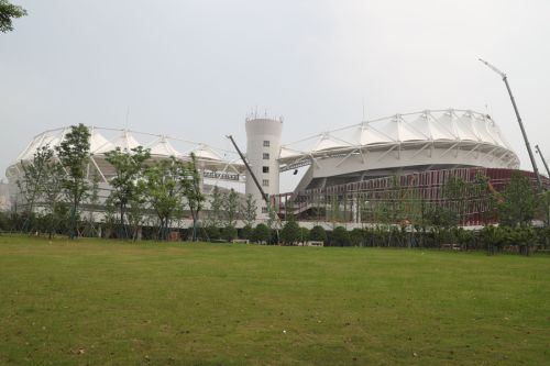 彭浩考察九游体育体育场(图2) 彭浩考察九游体育体育场(图2)