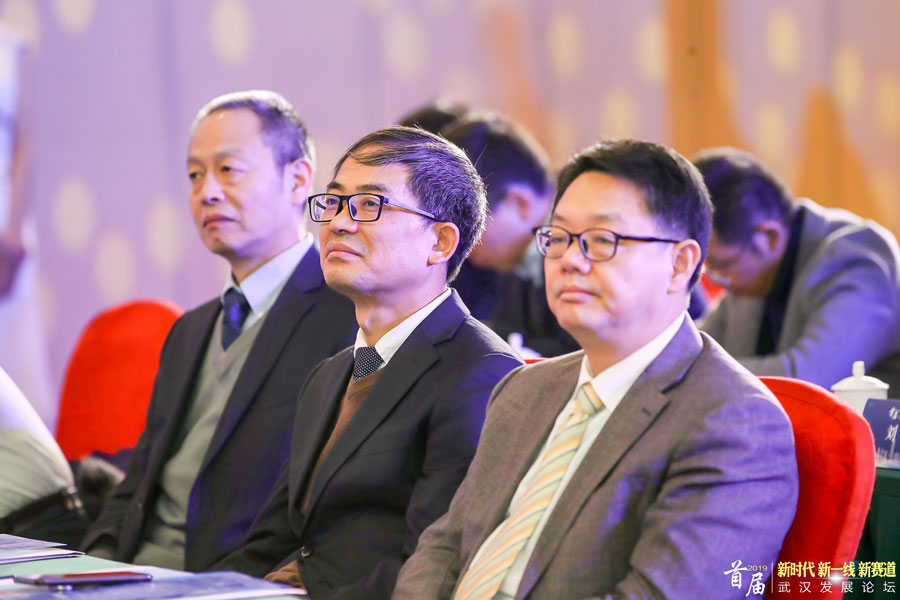 首届“新时代新一线新赛道”武汉发展论坛在北京举办 九游体育入选中国(武汉)产业地标(图5) 首届“新时代新一线新赛道”武汉发展论坛在北京举办 九游体育入选中国(武汉)产业地标(图5)