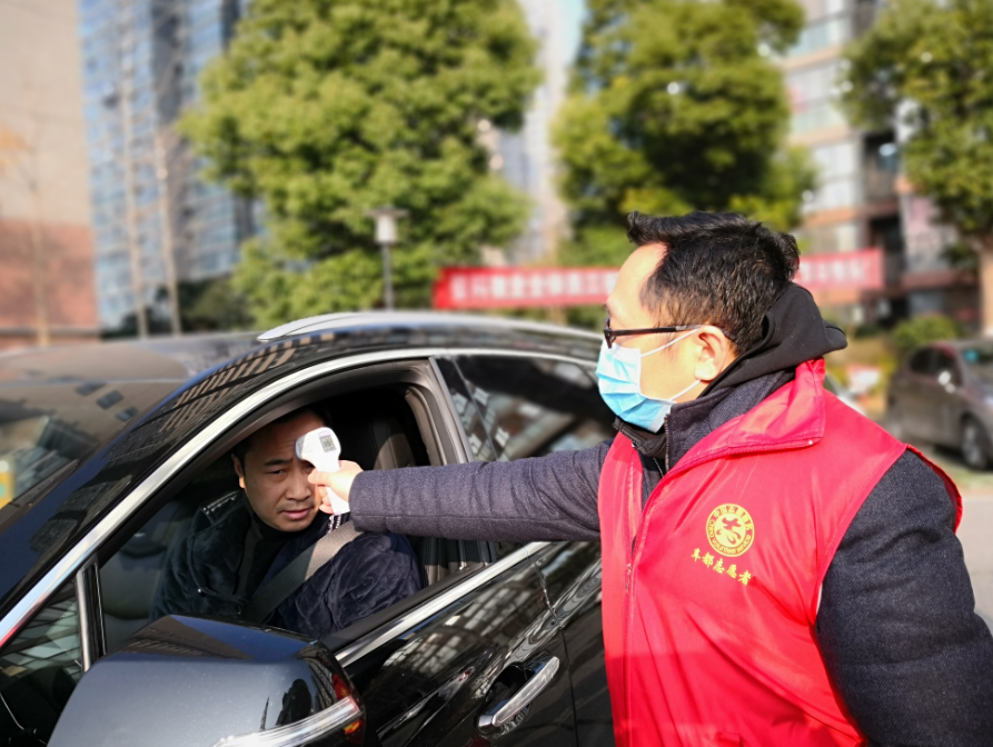 今天,九游体育继续奋战在“战疫”一线(图3) 今天,九游体育继续奋战在“战疫”一线(图3)