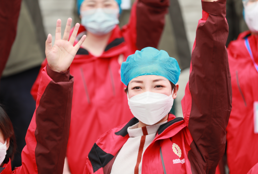武汉开发区九游体育方舱医院休舱(图2) 武汉开发区九游体育方舱医院休舱(图2)