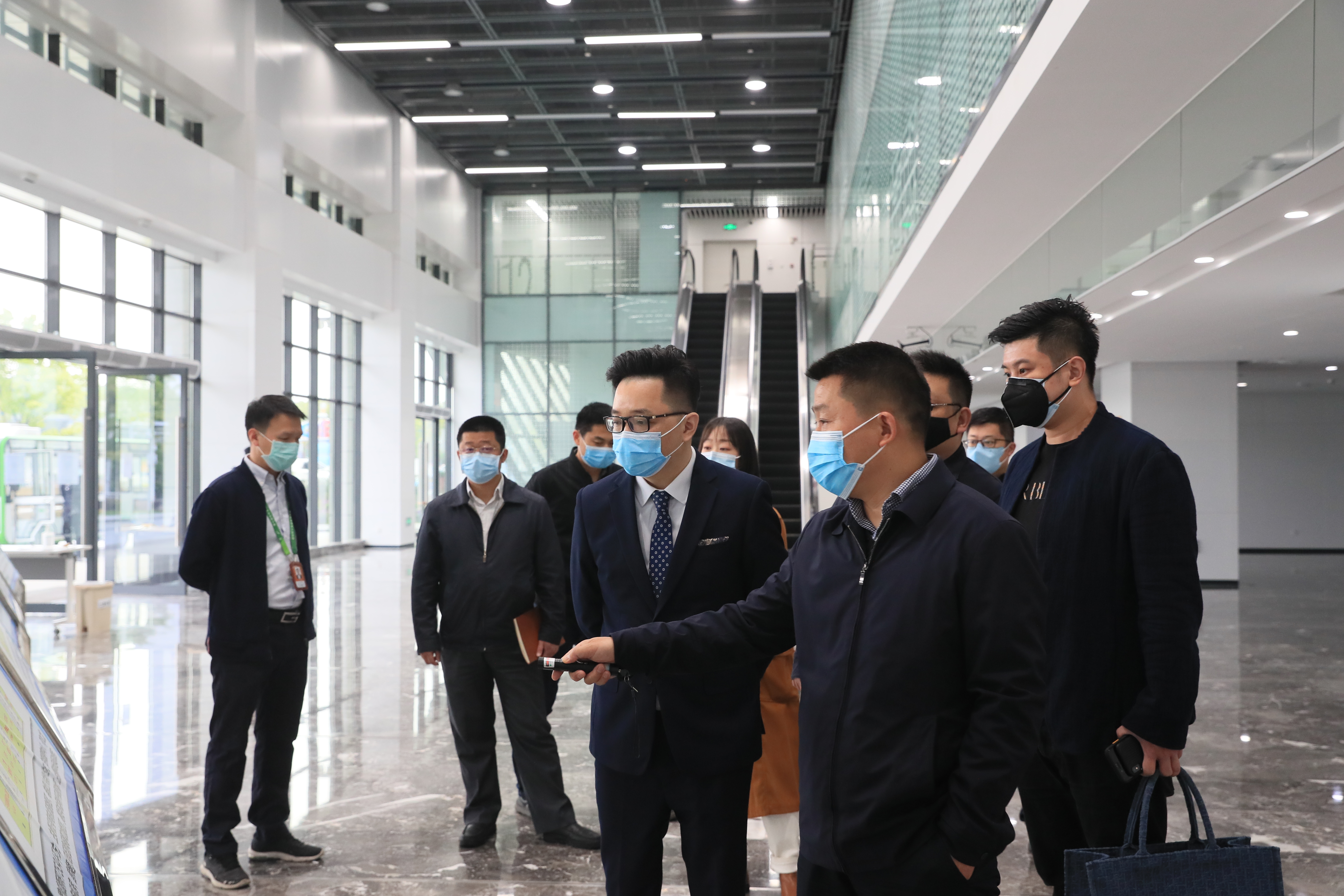 国际知名产业咨询跨国公司考察九游体育寻求合作(图2) 国际知名产业咨询跨国公司考察九游体育寻求合作(图2)