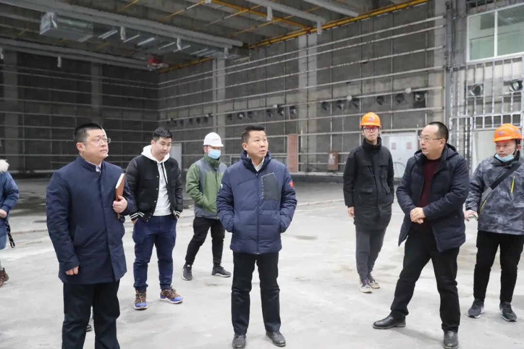 公司领导检查军运会赛后利用项目建设(图2) 公司领导检查军运会赛后利用项目建设(图2)